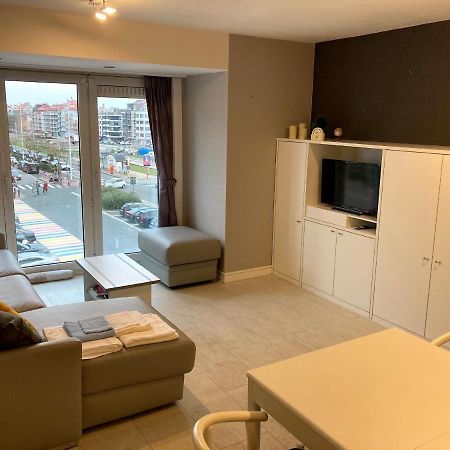 Studio Met Zeezicht Op Heldenplein Knokke-Heist Esterno foto