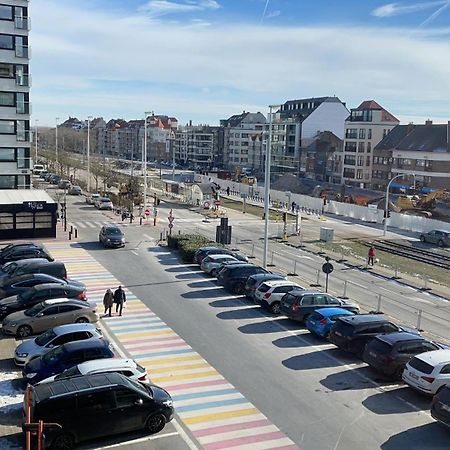 Studio Met Zeezicht Op Heldenplein Knokke-Heist Esterno foto