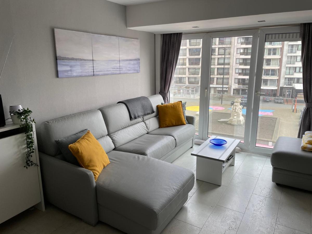 Studio Met Zeezicht Op Heldenplein Knokke-Heist Esterno foto