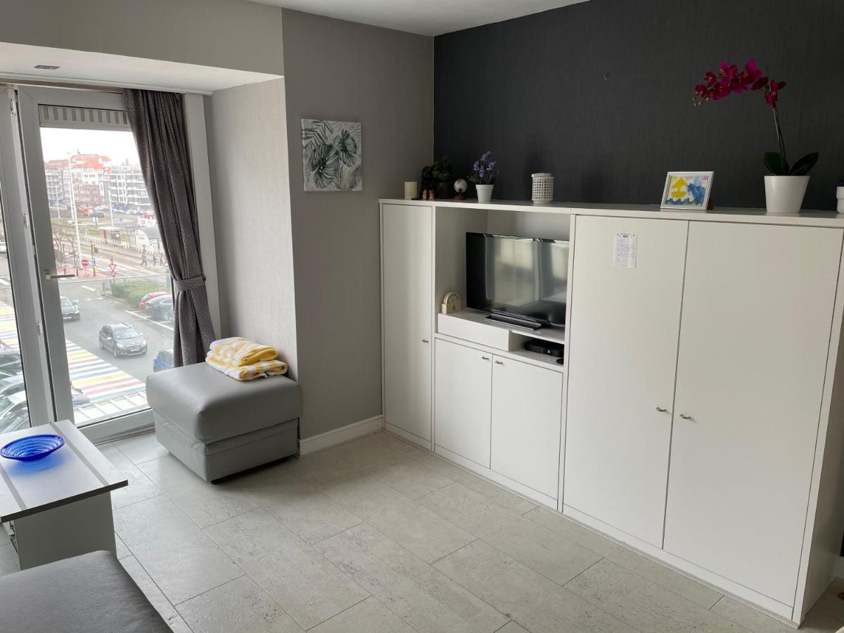 Studio Met Zeezicht Op Heldenplein Knokke-Heist Esterno foto